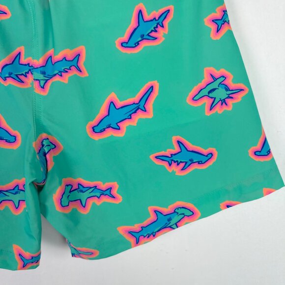 NWOT Chubbies Classic Swim Trunk 7" The Apex Swimmers Teal Sharks Size Large L - Picture 10 of 13